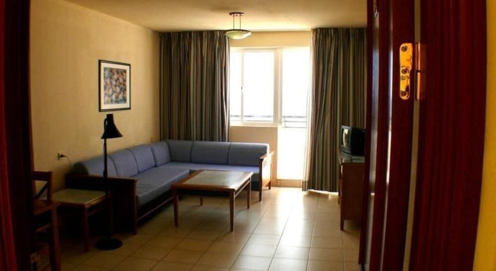 Apartamentos Palm Garden By Livvo مورو ذيل خابلِ المظهر الخارجي الصورة